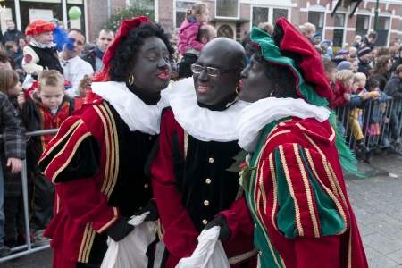 2011 Sint 143